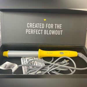 The Wrap Party Wand from Drybar. New out of box. Used once.